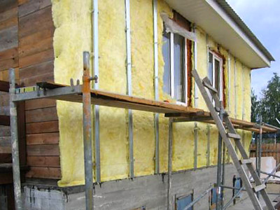 Как правильно утеплить стены дома снаружи: выбираем материал и тип монтажа