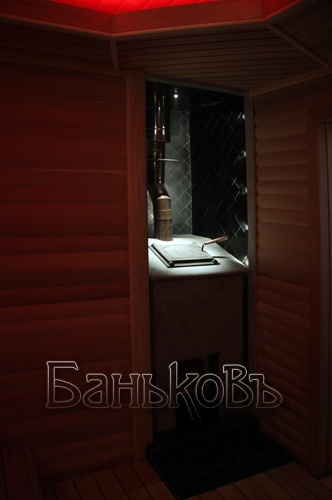 Русская баня с печью в обкладе из камня - фото 21